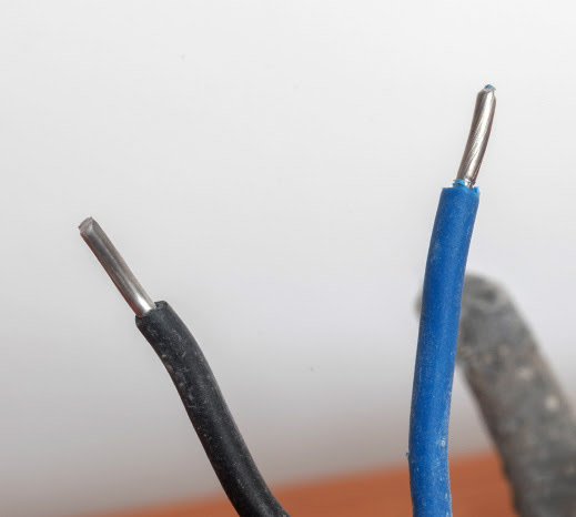 Why Use Aluminum Wire Instead of Copper Wire for Outdoor Wires?